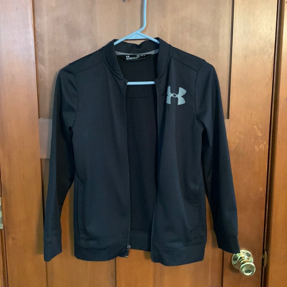 Like new, Under Armour, youth medium light jacket